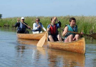  Canoa de saída com a família em 85